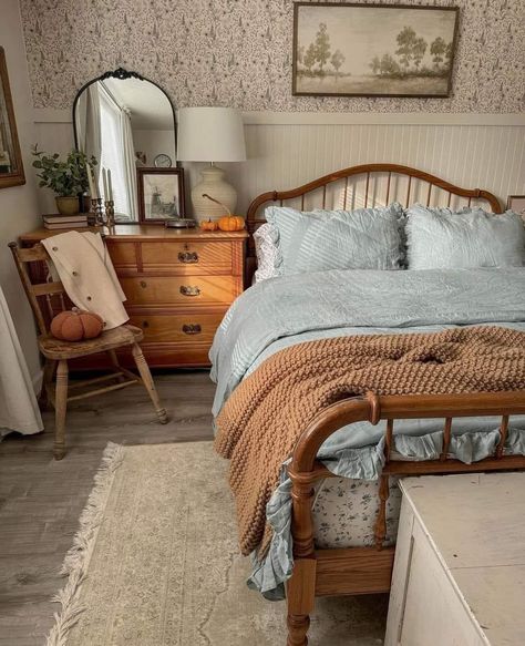 Cosy Homes, Yard House, Casa Country, Casa Vintage, Farmhouse Vintage, Dream Room Inspiration, Cozy Room, Room Inspiration Bedroom, Dream House Decor