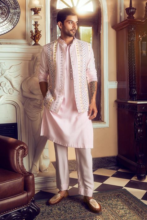 Lohri Outfit For Men, Wedding Outfits Indian Men, Sherwani Casual, Ring Ceremony Outfit For Men, Kurta Outfits For Men, Pink Kurta For Men, Wedding Mens Wear, Wedding Dresses Boys, Ring Ceremony Dress