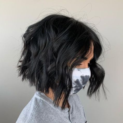 Inverted Bob Dark Hair, Dark Inverted Bob, Dark Hair Color Ideas Bob, 2023 Inverted Bobs, Choppy Bob Dark Hair, Dark Choppy Bob, Dark Layered Bob, Choppy Aline Bob, Dark Bob Hairstyles