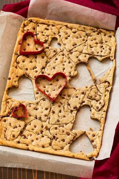 Heart Shaped Treats For Valentines Day, Cute Valentines Baked Goods, Cookie Sheet Cookies, Valentines Baked Goods Treats, Valentine Chocolate Chip Cookies, Valentines Supper Ideas, Valentines Blondies, Valentine’s Food, Valentines Day Food Ideas For Party