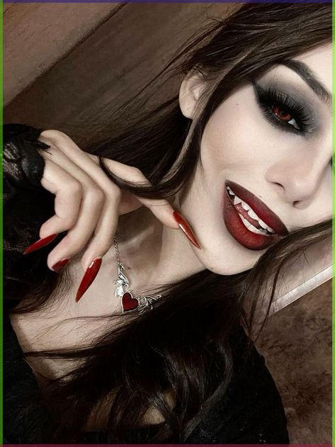 Vampire Style Makeup, Romantic Goth Eye Makeup, Dark Vampire Makeup, Vampire Girl Makeup, Vampire Look Makeup, Hot Vampire Makeup, Vampire Costume Makeup, Vampire Make Up, Romantic Gothic Makeup