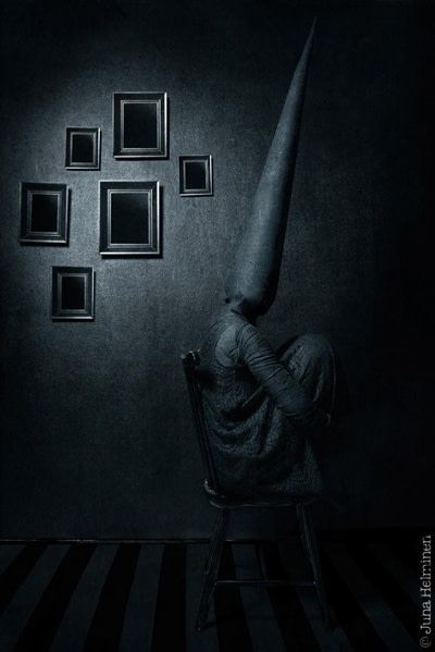 Shadow People Haunt the Darkest Corners of Your Dreams Art Macabre, Shadow People, Faceless Portrait, Conceptual Photography, Dark Corners, Foto Art, Creepy Art, Dark Photography, Dark Beauty