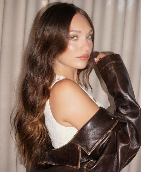 Deja Vu Edit, Maddie Ziegler Photoshoot, Maddie Ziegler Instagram, Dance Moms Cast, Maddie Z, Rebecca Ferguson, Mackenzie Ziegler, Felicity Jones, Maddie Ziegler