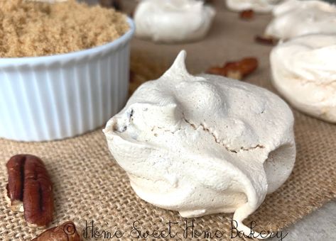 Brown Sugar Meringue Cookies, Pecan Meringue Cookies, Brown Sugar Meringue, Meringue Cookie, Crackle Cookies, Meringue Cookie Recipe, Sugared Pecans, Meringue Recipe, Brown Sugar Cookies