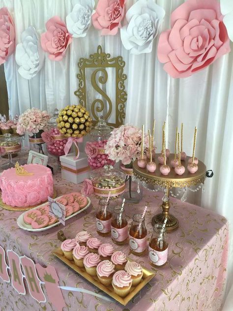 Pink and Gold Baby Shower Baby Shower Party Ideas | Photo 1 of 7 | Catch My Party Gold Baby Shower Decorations, Tårta Design, 4de Verjaardag, Pink And Gold Baby Shower, Gold Baby Shower, Baby Shower Photos, Fiesta Baby Shower, Gold Baby Showers, Baby Shower Princess