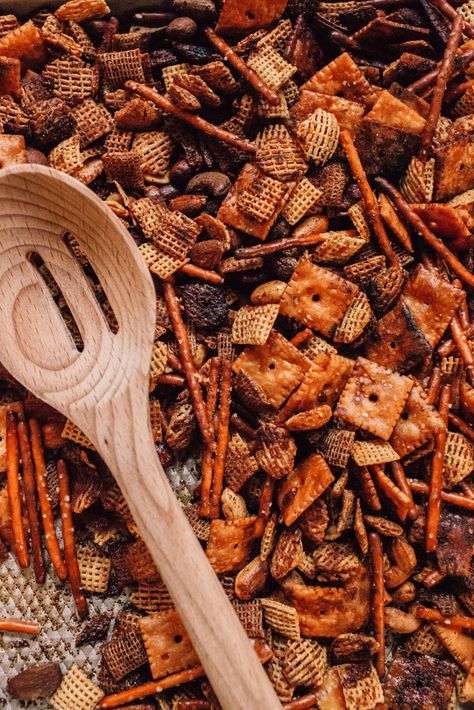 Wheat Chex Mix Recipes, Extra Bold Chex Mix Recipe, Bold Check Mix Recipes, Chex Mix Recipes Original Ovens, Original Chex Party Mix Recipe, Snack Mix Recipes Savory, Chex Mix Seasoning, Christmas Chex Mix, Snacks Savory