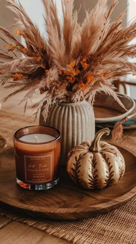 Fall Table Settings Dollar Tree, Dining Room Fall Table Decor, Autumn Decor Table, Interior Fall Decorating Ideas, Dollar Tree Fall Table Decor Ideas, Autumn Dining Table Decor, Living Table Decor Ideas, Modern Fall Decor 2024, Fall End Table Decor