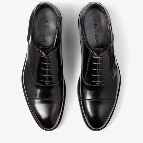 Black Brush-Off Leather Oxford Shoes with Crystals|FINNION |Cruise '20 |JIMMY CHOO Luxury Loafers, Jimmy Choo Men, Designer Footwear, Mens Designer Shoes, Shoes Luxury, Leather Oxford Shoes, Leather Trainers, Jimmy Choo Shoes, Studded Leather