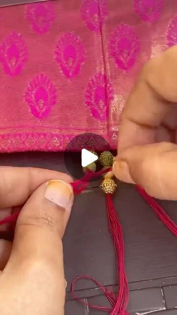 Saree Tassels New Design, Kuchulu Designs For Sarees, Latkan For Saree Pallu, Saree Pallu Tassels, Tassels For Saree Pallu Latest, Pallu Tassels Designs, Saree Kuchu New Designs Videos, Saree Latkan Design, Sari Latkan