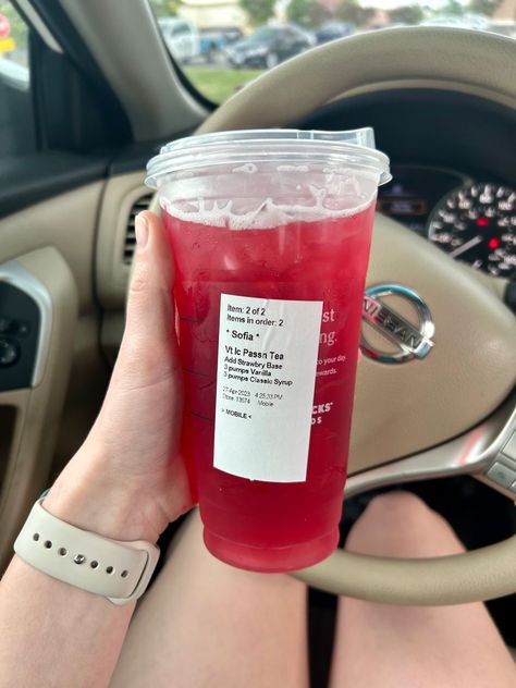 Strawberry Açaí Starbucks, Iced Passion Tango Tea Starbucks Order, Good Refresher Drinks Starbucks, Starbucks Tropical Drink, Fruity Drinks At Starbucks, Refreshers Starbucks Order, Strawberry Tea Starbucks, Starbucks Drink Refreshers, Fruit Drinks Starbucks