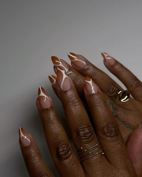 🫶🏾🥰 thanks for today Short Airbrush Nail Designs, Nail Design Inspo 2024, Black Outlined Nails, Almond Stiletto Nails Design, Unique Nails Acrylic, Matt Nails Design, Short Almond Nail Designs, 2025 Nails, Stiletto Nail Designs