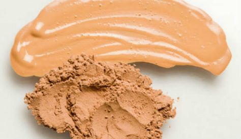 Natural Makeup Recipes, How To Make Foundation, Homemade Foundation, Diy Concealer, Diy Foundation, Overnight Beauty Hacks, Makeup Recipes, Homemade Makeup, Natural Foundation