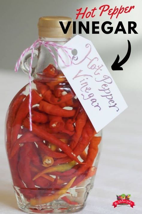 Hot Vinegar Sauce, Preserve Peppers In Vinegar, How To Make Pepper Sauce For Greens, What To Make With Cayenne Peppers, How To Pickle Cayenne Peppers, How To Make Hot Pepper Sauce, Fermented Cayenne Peppers, Super Chili Pepper Recipes, How To Use Fresh Cayenne Peppers