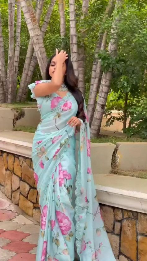 Blouse Designs Latest Indian, Work Saree Blouse Designs Latest, Blouse Patterns Indian, Work Saree Blouse Designs, Latest Designer Saree, New Saree Blouse Designs, Latest Model Blouse Designs, Fashionable Saree Blouse Designs, Blouse Design Images