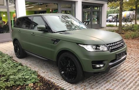 Olive Green Range Rover, Matte Range Rover Sport, Forest Green Range Rover, Sage Green Range Rover, Olive Green Truck, Range Rover Green Color, Dark Green Range Rover, Dark Green Car Wrap, Wrapped Range Rover