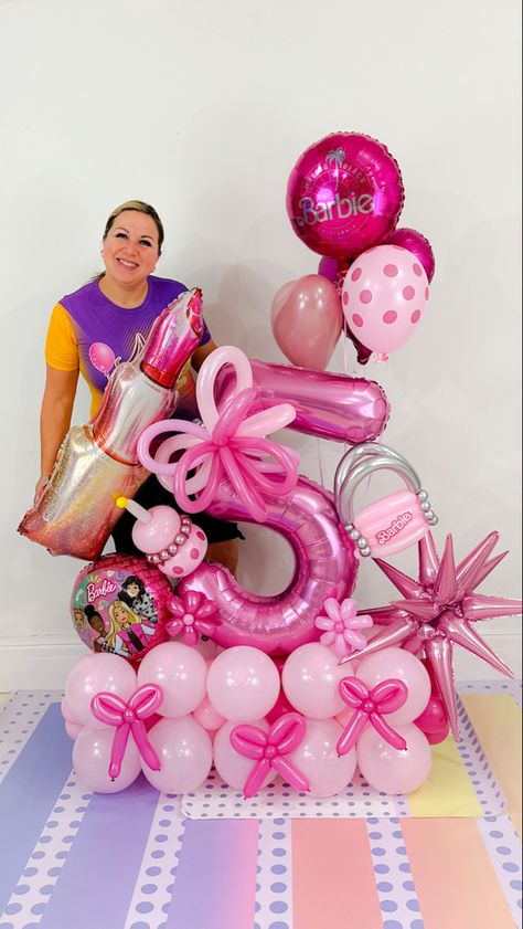 Barbie Balloon Bouquet, Barbie Balloon Decorations, Barbie Balloons, Balloon Marquee, Makeup Birthday Party, Balloons Number, Balloons Galore, Barbie Party Decorations, Balloons Decoration