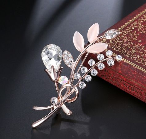 Leaf Hijab Pin Brooches Cupcakes Wallpaper, Rhinestone Bouquet, Bouquet Brooch, Islamic Jewelry, Hijab Pins, Unique Brooch, Rhinestone Fashion, Brooch Bouquets, Wedding Brooch