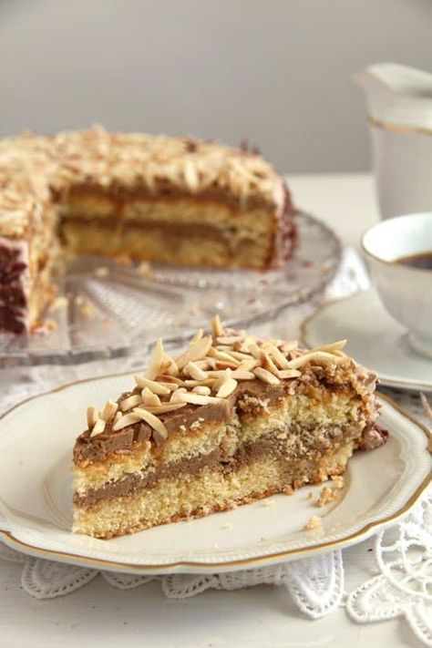 Polish Coffee Cake, Polish Cake, Cake With Coffee, Almond Coffee Cake, Polish Desserts, Coffee Caramel, Coffee Buttercream, Coffee Cake Recipe, Caramel Buttercream