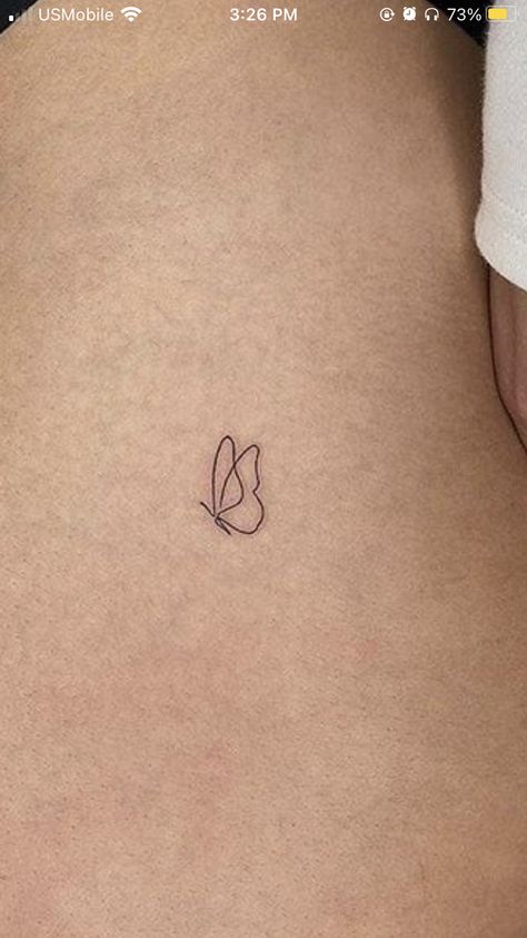 Small Tattoos For Moms And Daughters, Tiny Tats Finger, Delicate Feminine Tattoos Classy, Small Tattoos For Women Unique Meaning, Sayings To Get Tattooed, Collarbone Tattoo Dainty, Family Tato, Dainty Ankle Tattoos, Ideas Tatuajes Mujer