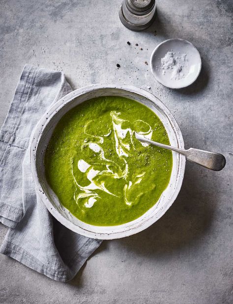 This speedy super-green soup just needs a spoonful of natural yogurt before serving Mint Soup, Pea And Mint Soup, Yellow Split Pea Soup, Leeks Soup Recipes, Soup Maker Recipes, Sainsburys Recipes, Winter Stews, Green Soup, Soup Maker