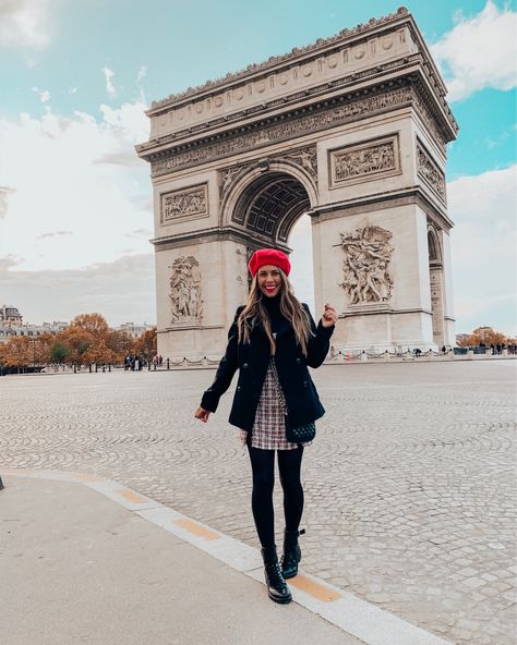 Paris Outfit Ideas October, Eiffel Tower Dinner Outfit, Paris Vacation Outfit Fall, Paris Winter Outfit 2023, Teen Paris Outfits, Paris Outfits September 2023, Europe In February Outfits, Outfits For Paris In September, Fall Outfits For Paris