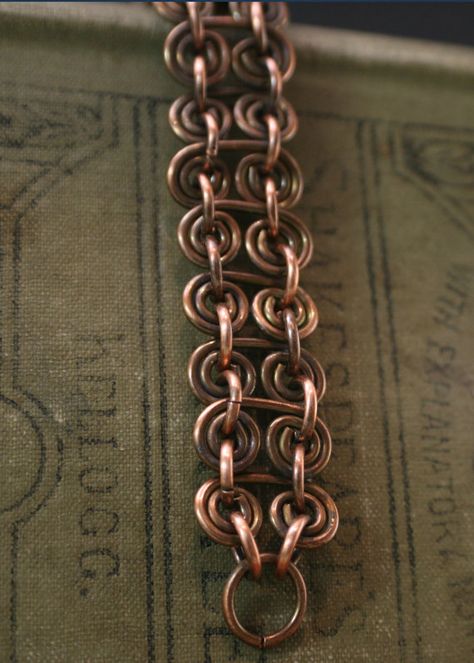 Antique Copper Link Bracelet, Copper Bike Link bracelet was first originally done in silver filled. Folder Bracelets: https://www.etsy.com/shop/TwistdbyDesign?section_id=14735018&ref=shopsection_leftnav_4 A Huge response so thought I would make it in copper. I think I love this copper Bike Chain Bracelet, Wire Jewelry Rings, Wire Jewelery, Professional Watercolor, Chainmail Jewelry, Wire Wrapped Jewelry Diy, Wire Jewelry Making, Bijoux Fil Aluminium, Copper Wire Jewelry