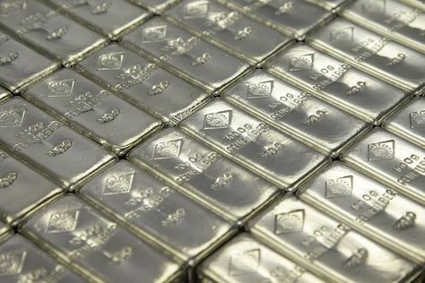 Silver Bars Lingot D'or, Silver Market, Gold Bullion Bars, Gold Money, Silver Bullion, Gold Bullion, Silver Lining, Silver Prices, Silver Bars