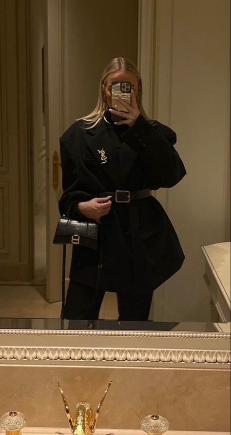 Yves Saint Laurent Bag Outfit, Saint Laurent Aesthetic Outfits, Ysl Brooch Outfit, Dark Luxury Outfits, Saint Laurent Heels Outfit, Ysl Outfit Aesthetic, Ysl Aesthetic Outfit, Ysl Style Outfits, Ysl Clutch Outfit