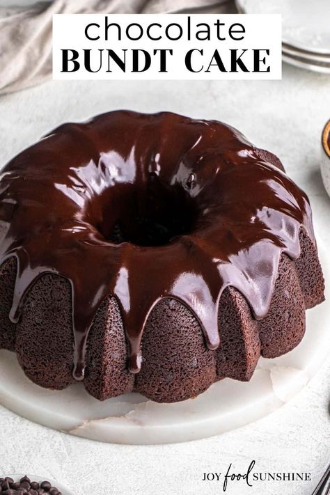 This chocolate Bundt cake is rich and moist with a perfect crumb and a delicious chocolate glaze that hardens with a beautiful shine. This chocolate Bundt cake recipe is easy to make from scratch with simple ingredients. Modern Honey, Ultimate Chocolate Cake, Chocolate Bundt, Chocolate Pound Cake, Gluten Free Chocolate Cake, Mini Bundt Cakes, Chocolate Bundt Cake, Cake Easy, Chocolate Zucchini