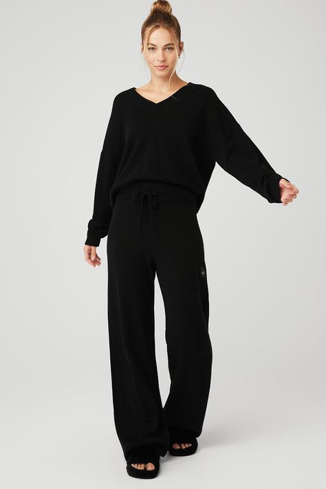 Cashmere Jet Set V-Neck Pullover & Cashmere High-Waist Jet Set Wide Le | Alo Yoga Oversized Alo Yoga Sweater For Loungewear, Alo Yoga Long Sleeve Outerwear With Ribbed Cuffs, Black Long Sleeve Outerwear By Alo Yoga, Alo Yoga Clothes, Black Long Sleeve Alo Yoga Outerwear, Alo Yoga Outfit, Black 4-way Stretch Alo Yoga Bottoms, Travel Attire, Alo Yoga Pants