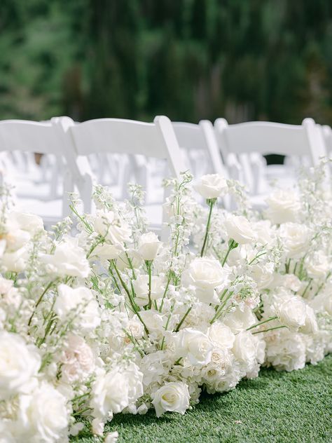 White Wedding Inspiration, All White Wedding Flowers Bouquets, All White Wedding Aisle, All White Ceremony Wedding, White Aisle Flowers Wedding, All White Elegant Wedding, All White Flowers, White Aisle Arrangements, Diy Aisle Markers