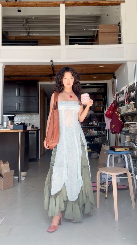 Boho Outfits Dress, Garbo Zhu Outfit, Layer Clothes Outfits, Summer Layering, Layered Dress, Boho Outfit, Layered Outfits, Layer Dress Outfit, Cute Layered Outfits