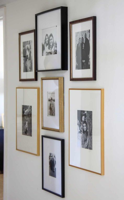 Hallway Gallery Wall Family Photos, Studio Mcgee Picture Wall, Black And White Photo Collage Wall, Gallery Wall Family Photos, Wall Photo Ideas, Collage Family Photos, Photo Hanging Ideas, Frames Layout, Family Photo Gallery