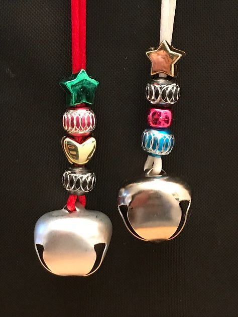 Jingle Bell Crafts Christmas, Jingle Bells Diy Christmas Ideas, Christmas Crafts With Bells, Diy Jingle Bell Necklace, Jingle Bell Necklace Craft, Christmas Crafts Using Jingle Bells, Crafts With Bells Christmas, Christmas Bell Crafts, Bell Crafts