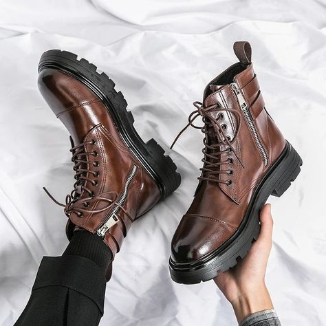 Classic ,Boots Fashion Leather Men's High Boots https://www.theari.de/products/classic-boots-fashion-leather-mens-high-boots ARI #Bestseller Mens High Boots, Military Shoes, Mens Motorcycle Boots, Boots Luxury, Elegant Boots, Botas Chelsea, Mens Boots Fashion, Boot Types, Brown Ankle Boots