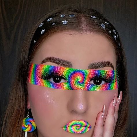 ♡ Jessie ♡ on Instagram: "Tape Makeup Trend: Tie Dye 🌈 IB: @maddys.makeup @anemariemua @beatsbydeb @lexinsherwood __________________________ Products: ✦ @makeupamurder | neon uv poison pigments ✦ @sheencosmeticsofficial | Sour Apple, Candy Floss, Butterscotch, Midnight Blue liners ✦ @suvabeauty | Acid Trip, Grape Soda & Space Panda hydra liners . . . . . . . . . . . . . . . . . . . #makeuplooks#creativemakeup#tiktoktutorial#makeuptutorial#graphicliner#pastelmakeup#hoodedeyes#makeuplook#linework#neonmakeup#neonliner#uvmakeup" Tape Makeup Trend, Tape Makeup, Space Panda, Apple Candy, Blue Liner, Skin Color Palette, Grape Soda, Candy Floss, Make Me Up