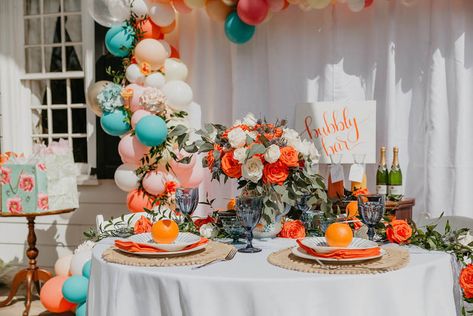 ORANGE & BLUE BRIDAL SHOWER IDEA | Bespoke-Bride: Wedding Blog Bridal Shower Ideas Brunch, Balloon Garland Backdrop, Cutie Theme, Bridal Shower Idea, Paris Theme Wedding, Bday Decor, Tiffany Party, Orange Baby Shower, Bubbly Bar