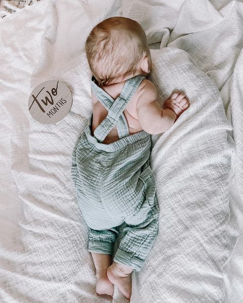 Baby Pictures Without Showing Face, Newborn Photos Without Showing Face, Baby One Month Photo Ideas Boys, No Face Baby Pictures, 2 Month Baby Picture Ideas, Newborn Baby Announcement, 2 Month Old Baby, 2 Month Baby, Face Pic