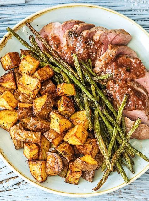 Fig Balsamic-Glazed Pork with Roasted Green Beans and Rosemary Potatoes | More easy pork chop recipes on hellofresh.com Figgy Balsamic Pork Hello Fresh, Hello Fresh Pork Tenderloin, Hello Fresh Pork Chops, Hello Fresh Pork Recipes, Hello Fresh Recipes Pork, Hello Fresh Pork, Hellofresh Recipes, Fish Meals, Balsamic Pork