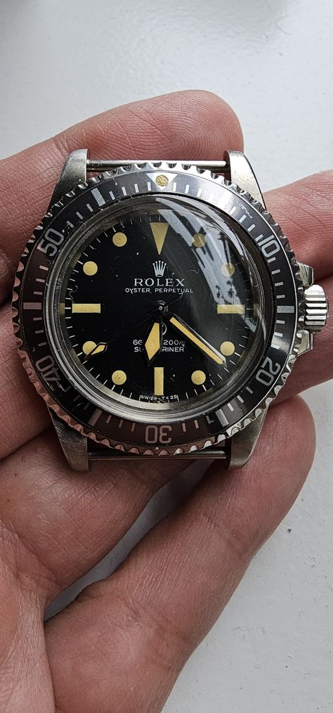 Grail piece: 1977 Rolex milsub, double reference 5513/5517, Royal Navy issued Submariner. Vintage Submariner, Rolex Submariner 5513, Rolex 5513, Submariner Watch, Amazing Watches, Casual Watches, Rolex Submariner, Royal Navy, G Shock