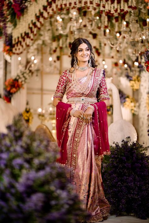 Lehengas For Engagement The Bride, Fancy Wedding Sarees, Indian Wedding Sarees For Bride, Wedding Dresses Saree Indian Bridal, Bridal Saree Styles, Designer Saree Look For Wedding, Indian Traditional Bridal Look, Reception Bridal Saree Look, Engement Saree Indian Women