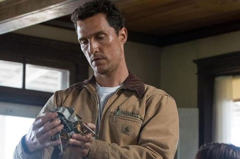 Pin for Later: 15 Sexy Movie Crushes We All Had This Year Cooper in Interstellar Cooper Interstellar, Vintage Carhartt Jacket Outfit, Carhartt Jacket Outfit Men, Carhartt Detroit Jacket Outfit, Carhartt Mens Fashion, Carhartt Vest Outfit, Carhartt Jacket Outfit, Vintage Carhartt Jacket, Carhartt Vest