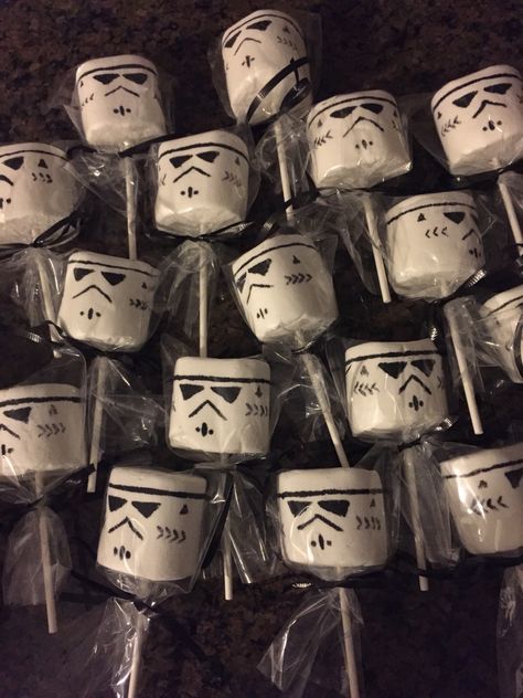 Starwars Quinceanera, Bad Batch Birthday Party, Star Wars Birthday Treats, Ahsoka Tano Birthday Party, Starwars 1st Birthday, Star Wars Candy Table Ideas, Rogue One Birthday Party, Mandalorian Theme Party, Star Wars Table Setting