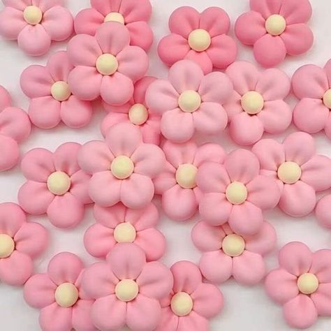 PRICES MAY VARY. Material:Made of Clay , All Handmade Multi-functional: can be used to decorate mirror frames, various crafts, or creative gifts for friends and family 3D effect, brilliant colours. Size:3cm-5cm (1.18inch-1.97inch) mix size Quantity:30pcs/lot Handmade finished Clay Flower Decorate Mirror, Paper Flower Origami, Paper Crafts For School, Crafts For School, Junk Case, Diy Crafts Easy At Home, Polymer Clay Magnet, Flower Origami, Easy Clay Sculptures