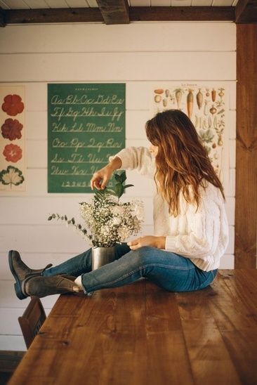 I am obsessed with these boots. Super comfortable!!! Love love love #blundstone #shoes Blundstone Styling, Blundstone Outfits, Blundstone Outfit, Blundstone Boots, Mode Hippie, Looks Country, Spring Look, Thanksgiving Outfit, 인물 사진