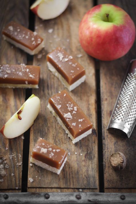 Sprinkle Bakes: Apple Cider Caramel Bars with Smoked Maldon Salt Cider Caramel, Apple Cider Caramel, Maldon Salt, Apple Cider Caramels, Caramel Bars, Think Food, Homemade Candies, Eat Dessert First, Eat Dessert