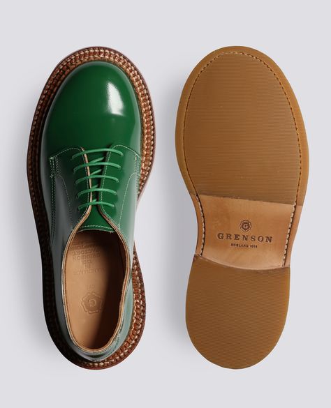 RESTOCK of Devon in green gloss leather. Made entirely in the Grenson Factory in Northamptonshire.    #grenson #womensshoes #brogues #boots #loafers #womenswear #womensstyle #womensfashion #grensonshoes #triplewelt #madeinengland #benchmade Grenson Shoes, Gentleman Shoes, Ugly Shoes, Men Stylish Dress, Brogue Shoes, Folk Fashion, Unique Shoes, Sneakers Men Fashion, Mens Green