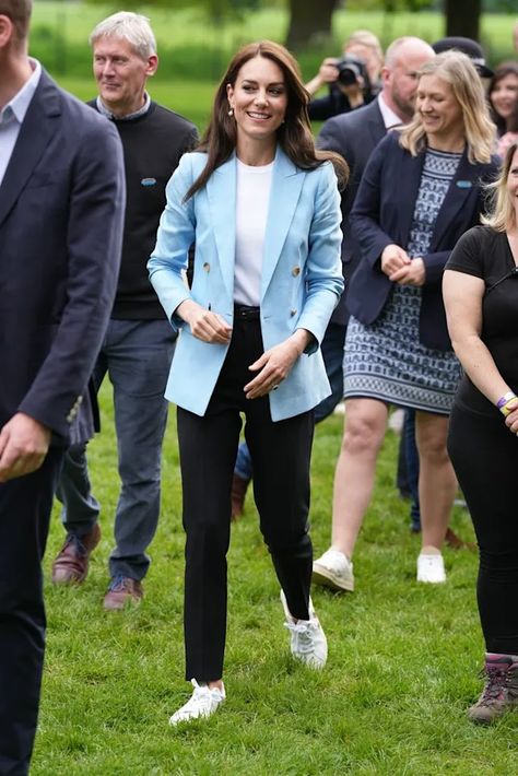 Kate Middleton defies expectations as she parties in fitted red Alexander McQueen suit at Windsor Castle | HELLO! Light Blue Blazer Outfit, Blue Blazer Outfit, Coronation Robes, Light Blue Blazer, Spring Blazer, Fearne Cotton, The Coronation, Blazer Outfit, Lk Bennett