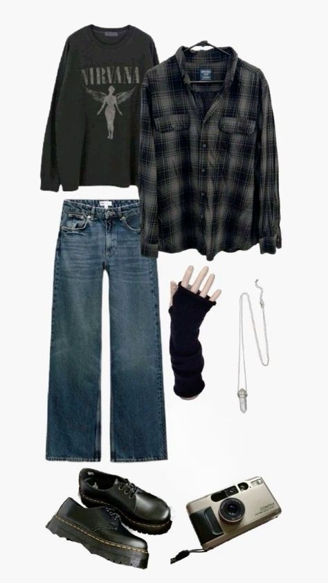 Outfit Ideas 1990s Style, 2000s Grunge Male, 90s Grunge Rock Outfit, Grunge 1990s Style, Grunge Look 90s, Jd Inspired Outfits, Simple Grunge Outfits For School, Outfit Ideas Grunge 90s, 90s Grunge Outfits 1990s