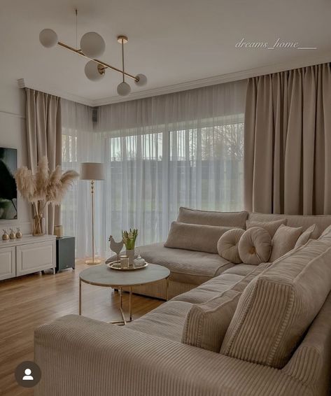 Cozy Minimalist Living Room, Minimalist Bedroom Decor, Classy Living Room, Cozy Minimalist, Living Room Themes, Apartment Living Room Design, Design Room, Living Room Design Decor, Living Room Decor Cozy